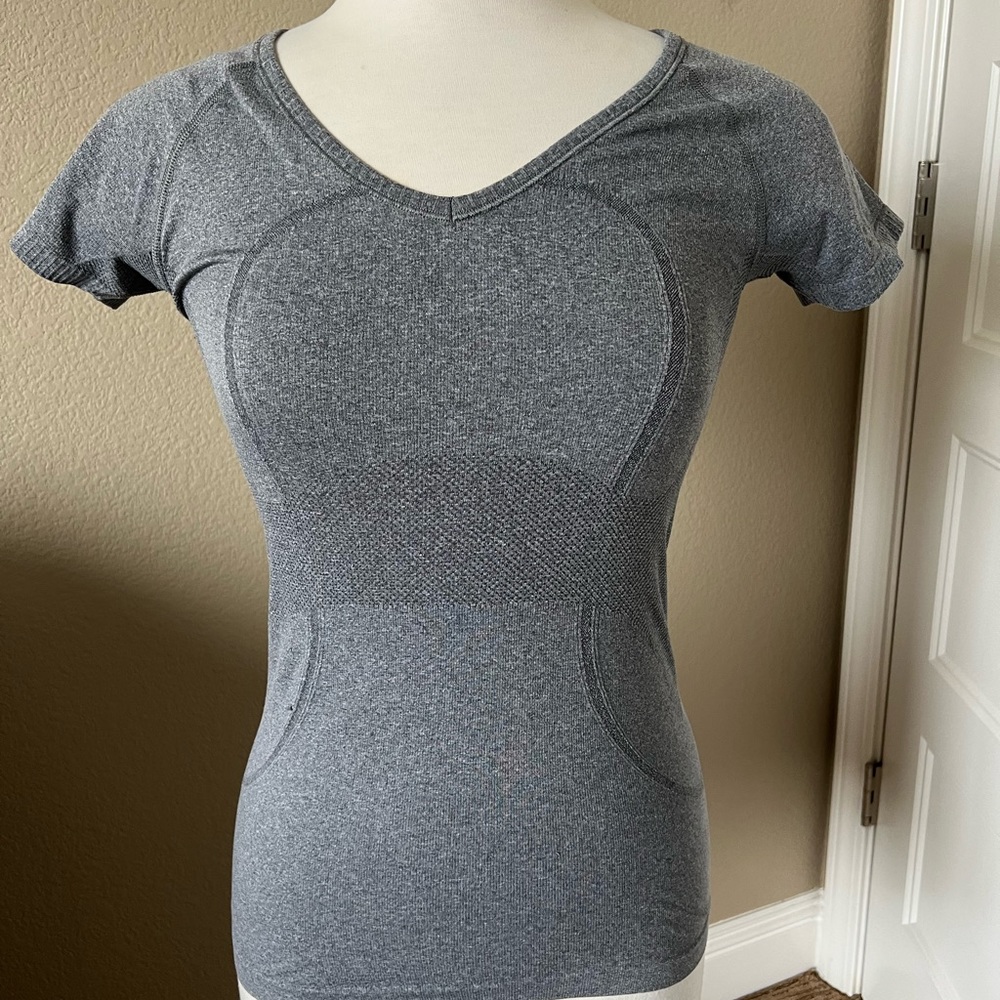 Lululemon V neck workout tee